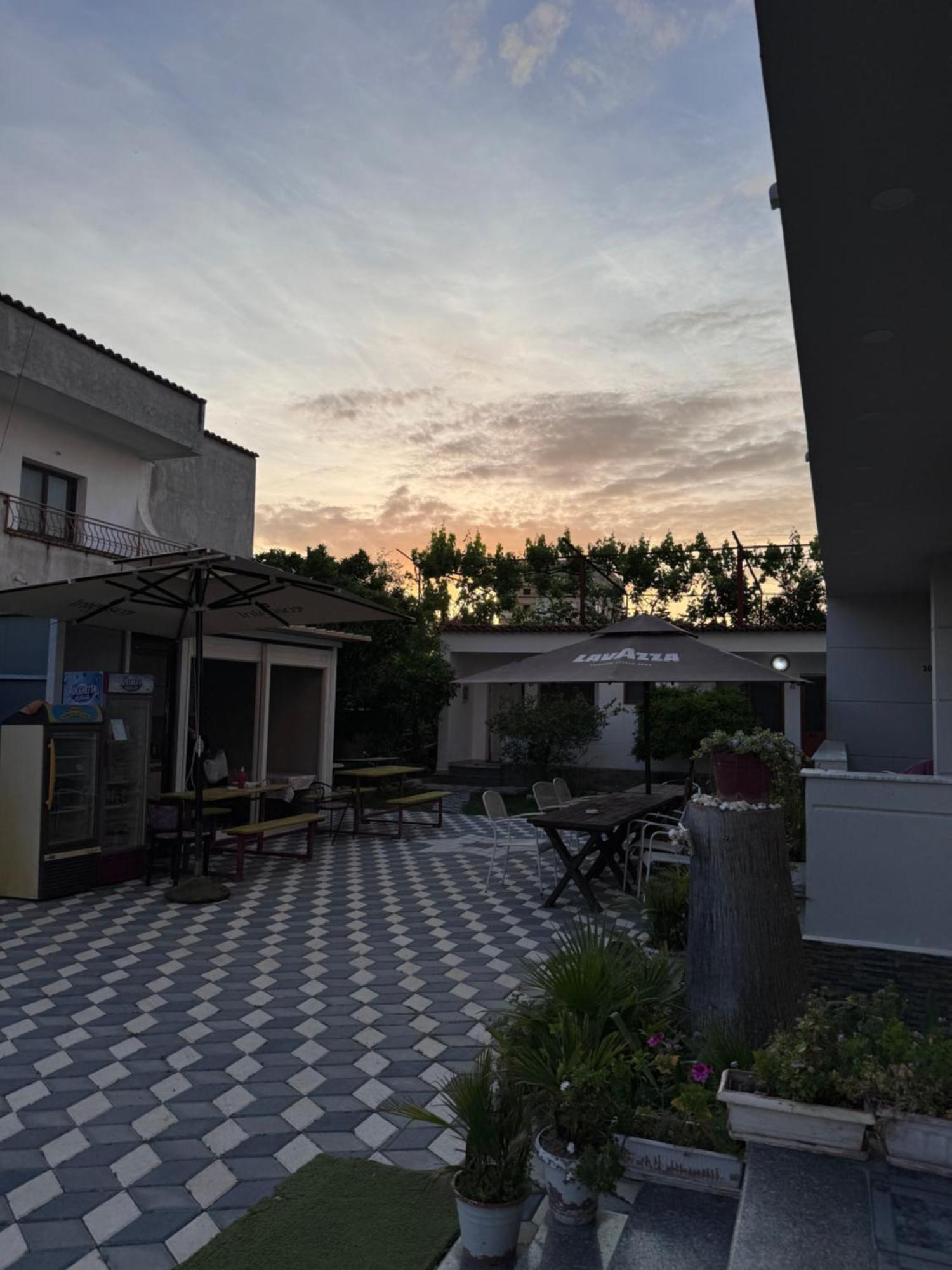 Vila Cano Hotel Durrës Exterior foto
